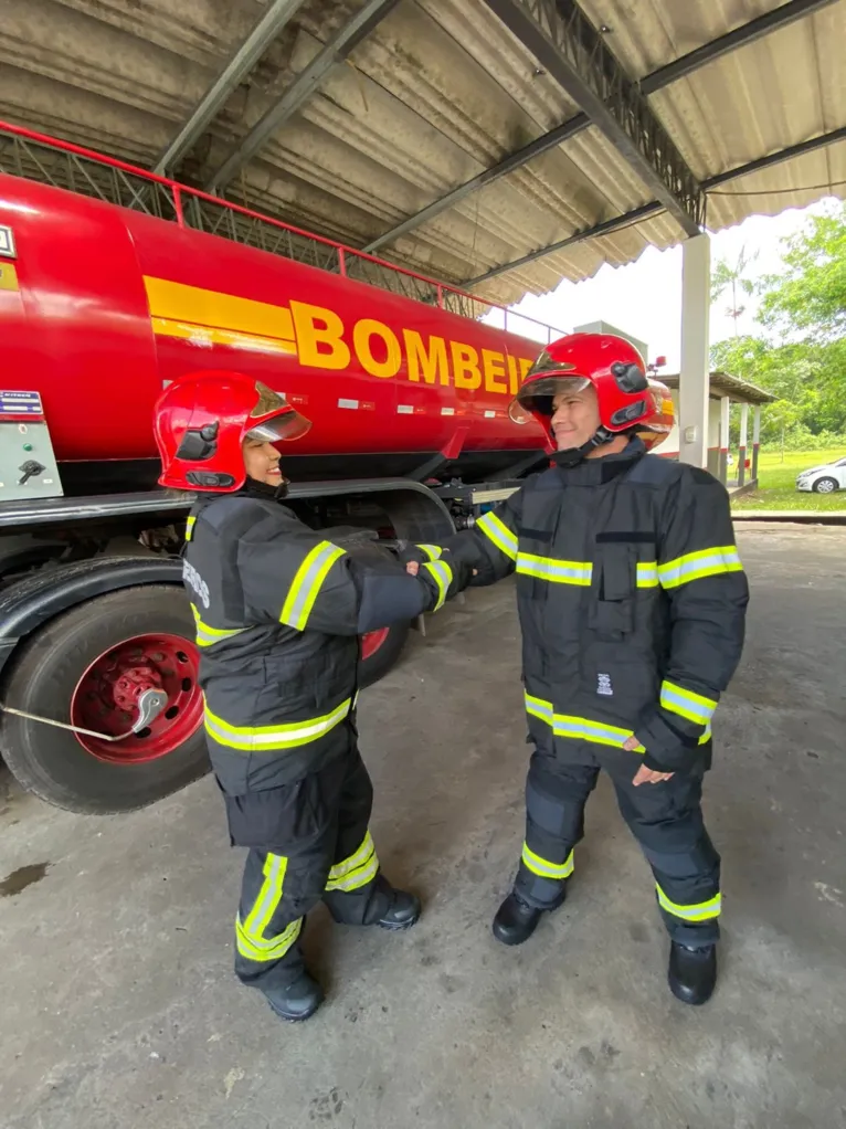 Dia dos Pais: Bombeiro vira exemplo e inspiração para filha