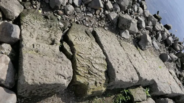 A famosa pedra da fome de Dresden, na Alemanha, também ressurgiu.