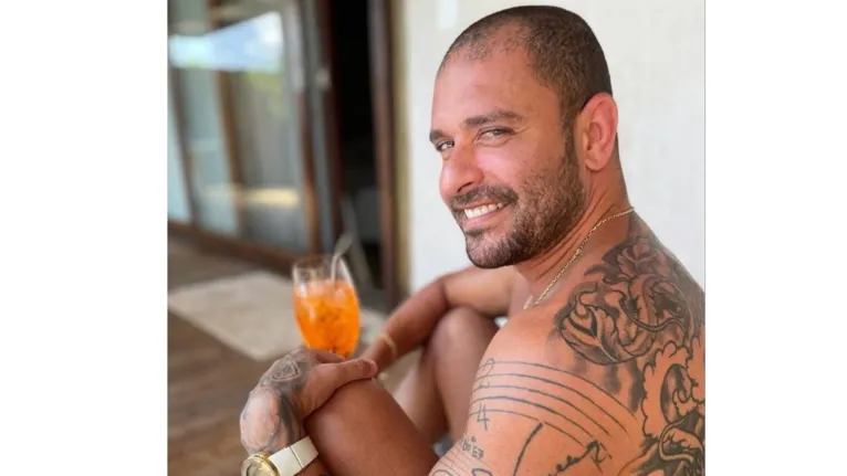 Diogo Nogueira posta foto e enlouquece fãs