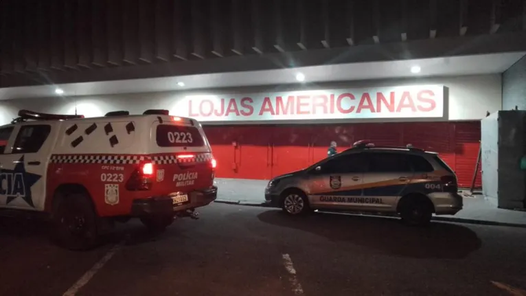 Criminosos arrombam loja no centro de Belém e furtam TV