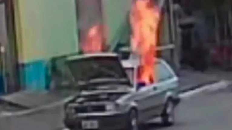 O veículo explodiu em Barra do Turvo, no interior de São Paulo.