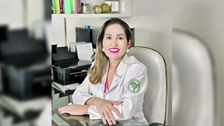 A dermatologista Íris Diógenes alerta para os horários mais seguros para se expor ao sol