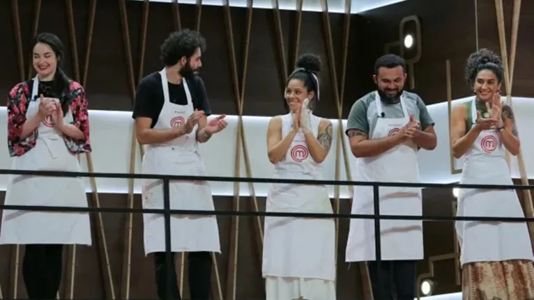 Lays, Rafael, Melina, Renato e Fernanda são o TOP 5 do programa