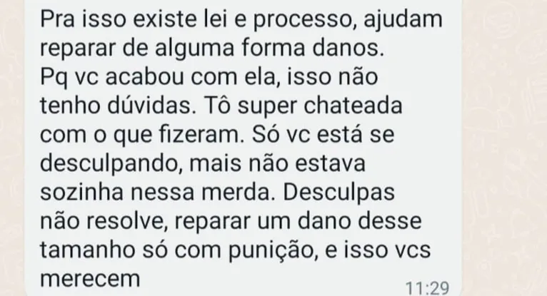 Aluna abusa de professora para "cumprir desafio" no Paraná