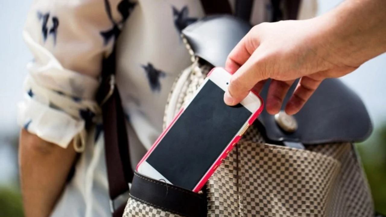 Estelionatários visam aparelhos para roubar quantias disponíveis em apps de banco e fazer compras com cartões virtuais