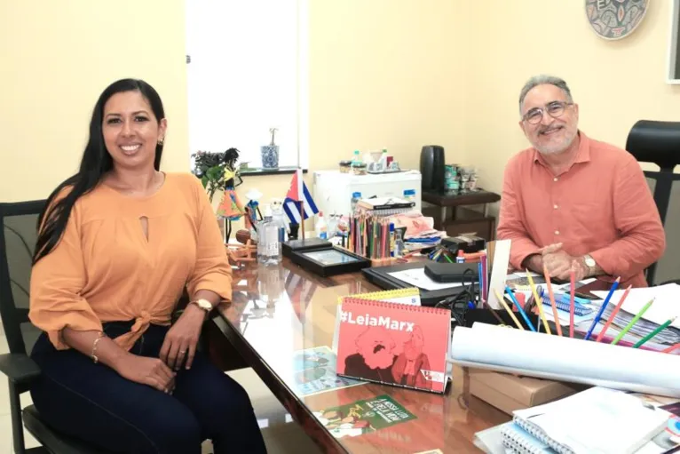 "As pessoas passam e não falam com a gente. Agora, vou poder disseminar o que aprendi na faculdade".