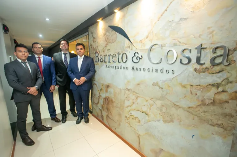 Os advogados: Leandro do Mar, Leonardo Rodrigues, Evandro Costa e Sávio Barreto.