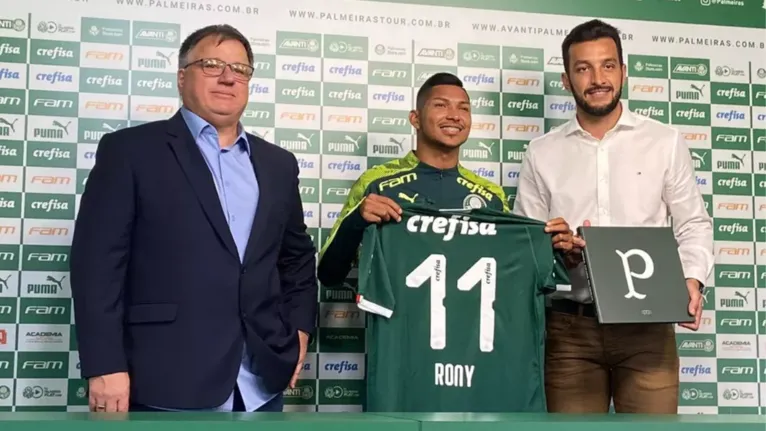 Rony sendo apresentado no Palmeiras, 2020