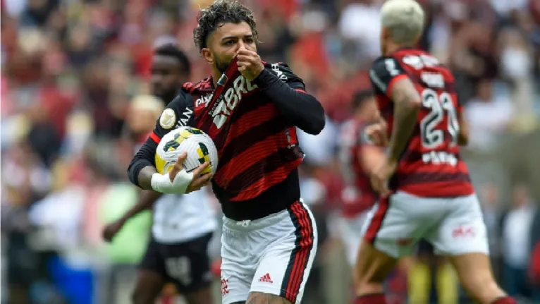 Gabigol fez o goldo empate aos 7 minutos do 1º tempo