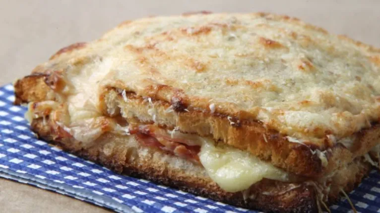 Gosta de Croque monsieur? Aprenda a fazer aí na sua casa