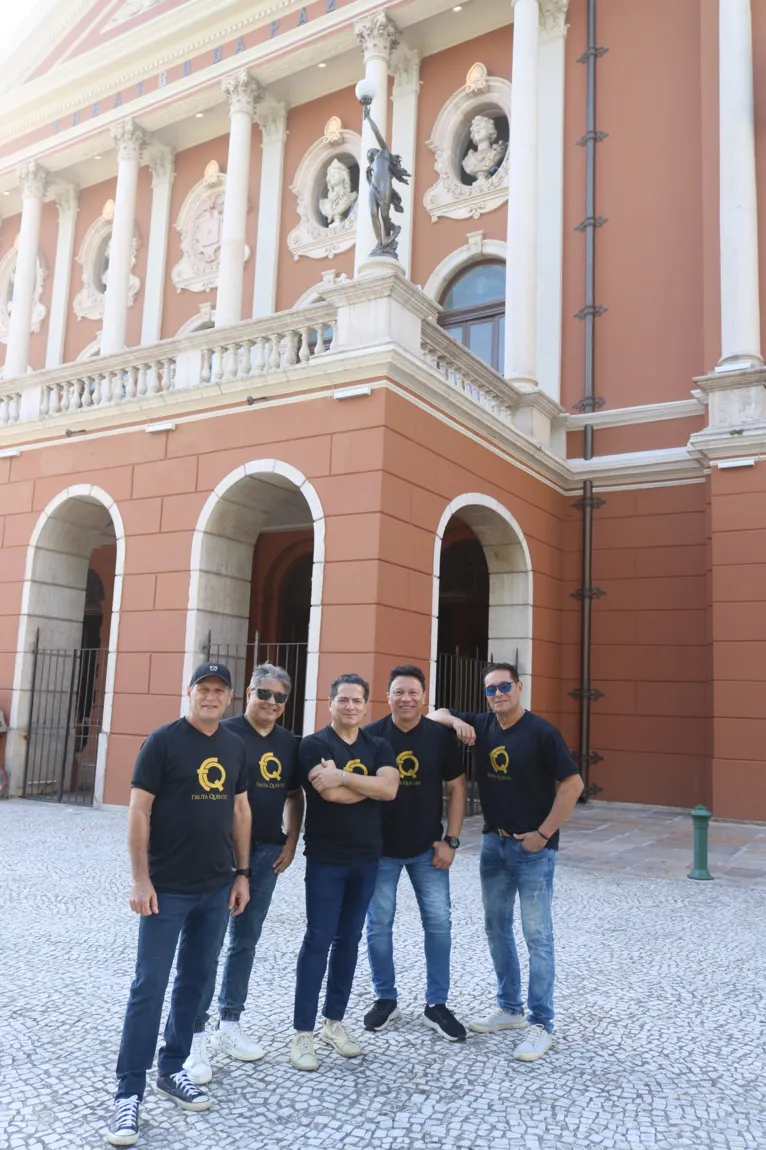 Formada em 1990, a Banda Fruta Quente é um dos grandes ícones da música paraense