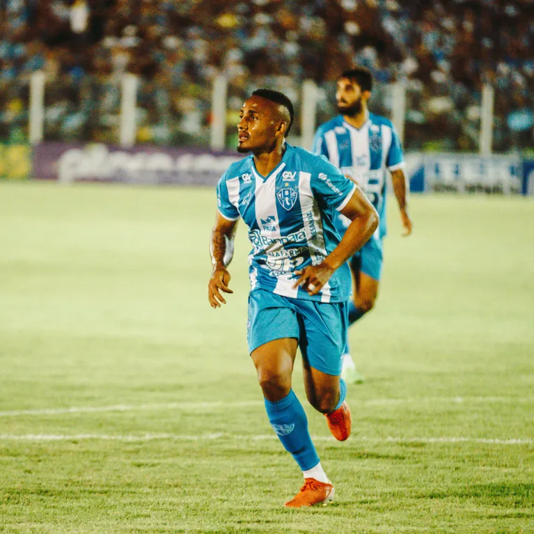 Volante jogou bem diante do Figueirense e ganhou espaço