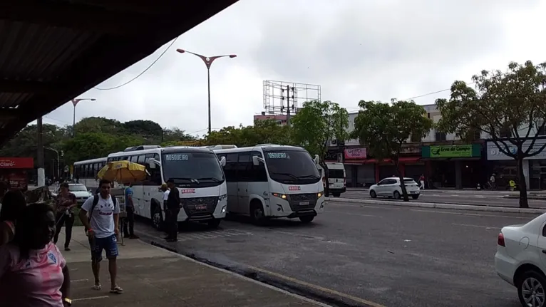 Usuários denunciam atraso e falta de ônibus para Mosqueiro