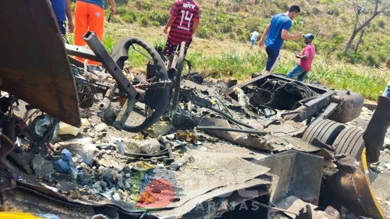 Vídeo: bandidos explodem e assaltam carro-forte em Marabá