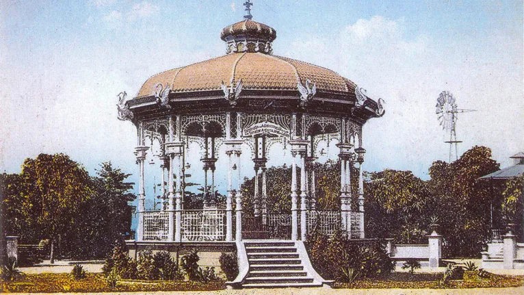 Coreto na praça da Batista Campos em Belém na virada do século XIX para XX