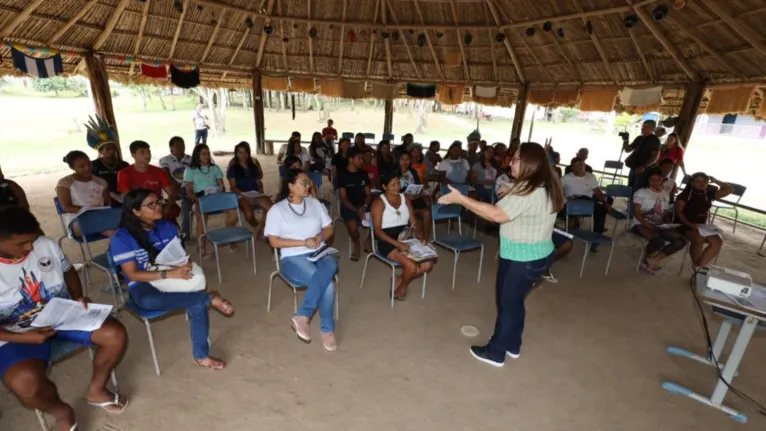 Seduc realiza 1º aulão do Brasil para alunos indígenas 