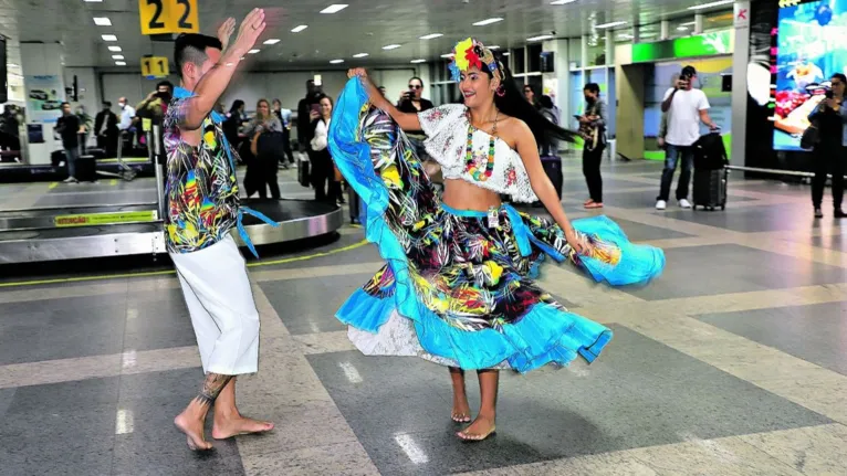 Turistas chegam a Belém sob as bênçãos da padroeira