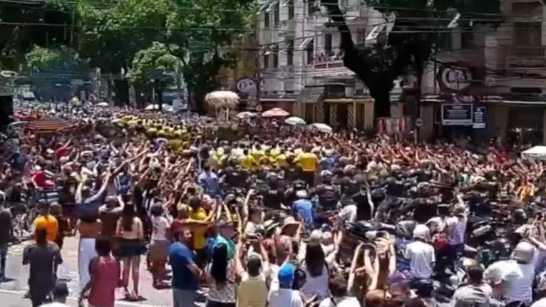 Imagem Peregrina segue em ritmo acelerado pelas ruas do Centro de Belém