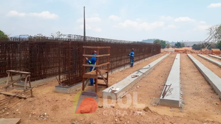 A ponte terá 480 metros de extensão, com 11 vãos, preparados para a navegação