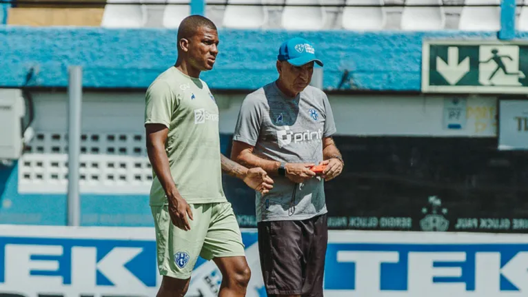 Fernandes deve ficar no Papão até o final da temporada