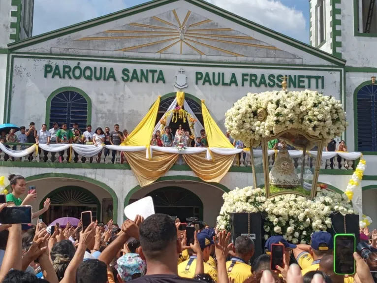 A Imagem Peregrina recebe homenagens na Paróquia Santa Paula Frassinetti, localizada na WE 72, na Cidade Nova 6.