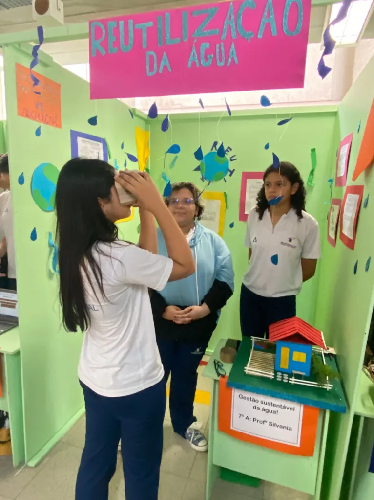 XVIII Expociência reúne projetos de alunos do Acrópole