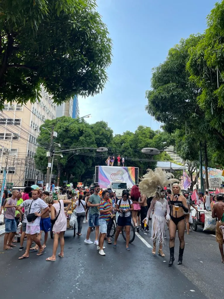 Belém: parada LGBTQIA+ protesta contra preconceito