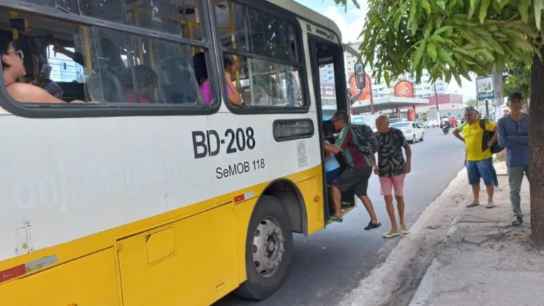 A gratuidade vai valer tanto para os ônibus quanto para o transporte fluvial que faz parte das ilhas de Belém