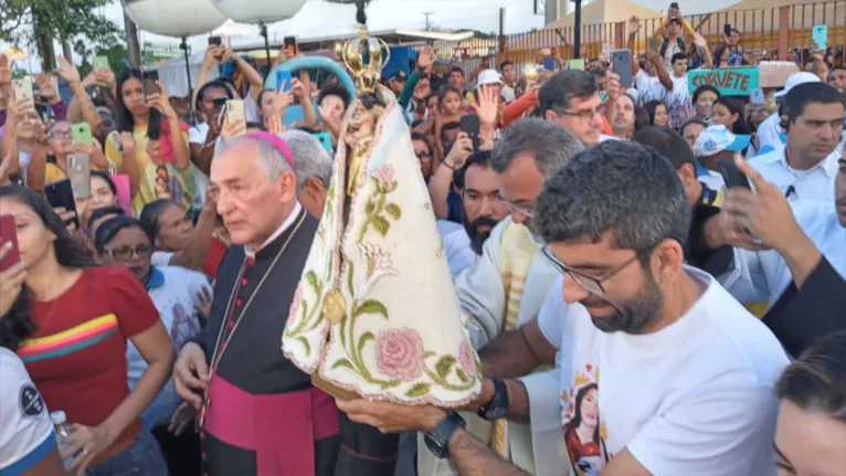 A imagem peregrina chegou em Ananindeua e foi recebida pelo prefeito Dr. Daniel após 10h de Traslado.