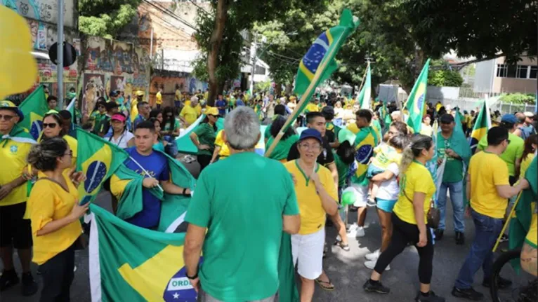 A concentração aconteceu  no início da avenida Nazaré, próximo ao edifício Manoel Pinto.