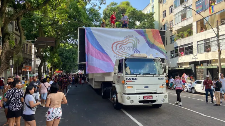 Belém: parada LGBTQIA+ protesta contra preconceito