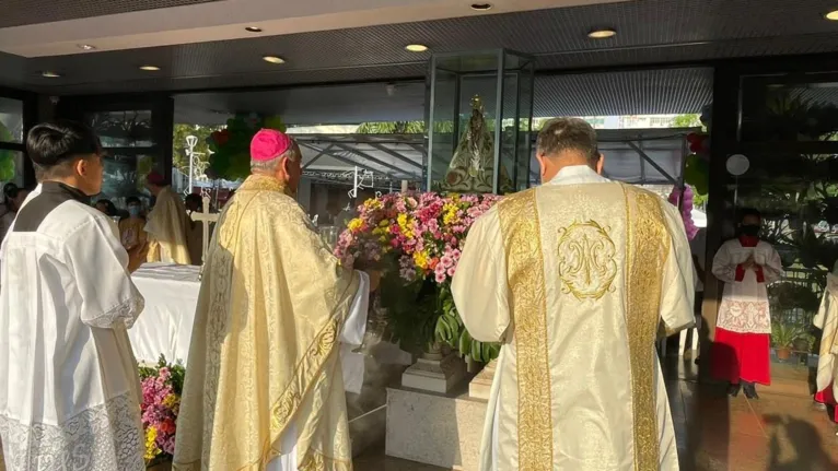 Nesta romaria, a Imagem Peregrina é conduzida no carro da Romaria das Crianças