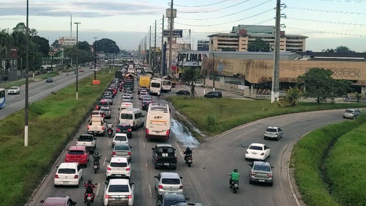 Obras de requalificação da BR tem gerado pontos de lentidão no trânsito