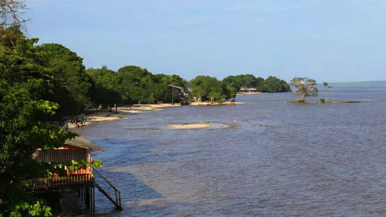 Em Outeiro, palco e telão serão montados na área da praia da Água Boa