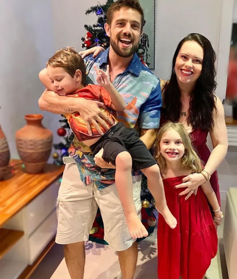 Rafael, Mariana e filhos