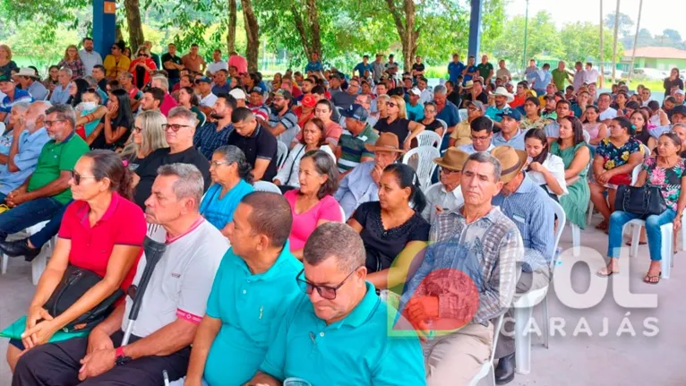 O Instituto Nacional de Colonização e Reforma Agrária (Incra) realizou a entrega de 573 títulos de terras para famílias de Marabá e região