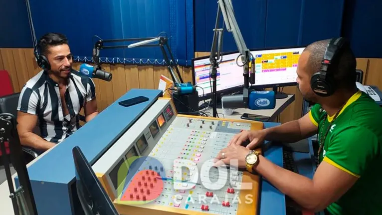 Júlio César esteve nas rádios do Grupo RBA Marabá divulgando o lançamento do vídeo clipe