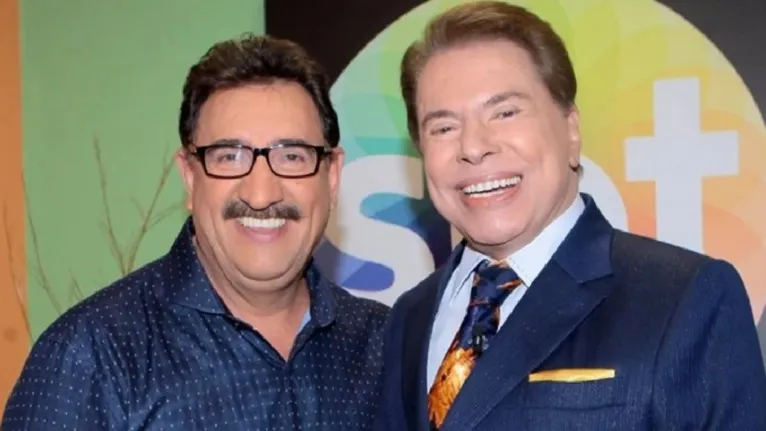 Ratinho ao lado de Silvio Santos