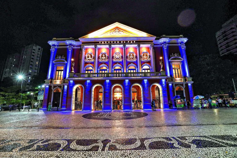 O Theatro da Paz traz elementos europeus, pois foi construído no 1ºperíodo da Belle Époque.