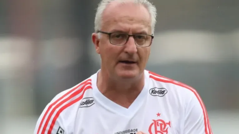O treinador foi Campeão da Libertadores de 2022 pelo Flamengo