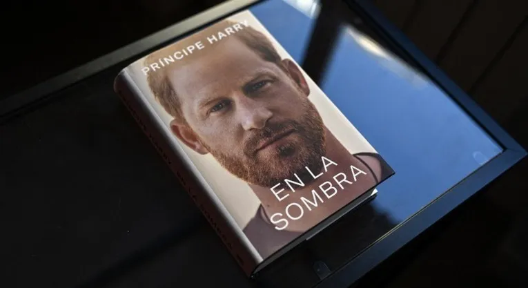 Livro do príncipe Harry é vendido antes do lançamento oficial na Espanha