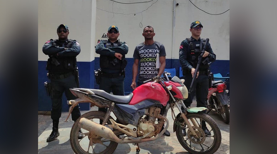 O veículo foi levado para a delegacia de Polícia Civil de Redenção, onde foi acionada a proprietária da motocicleta