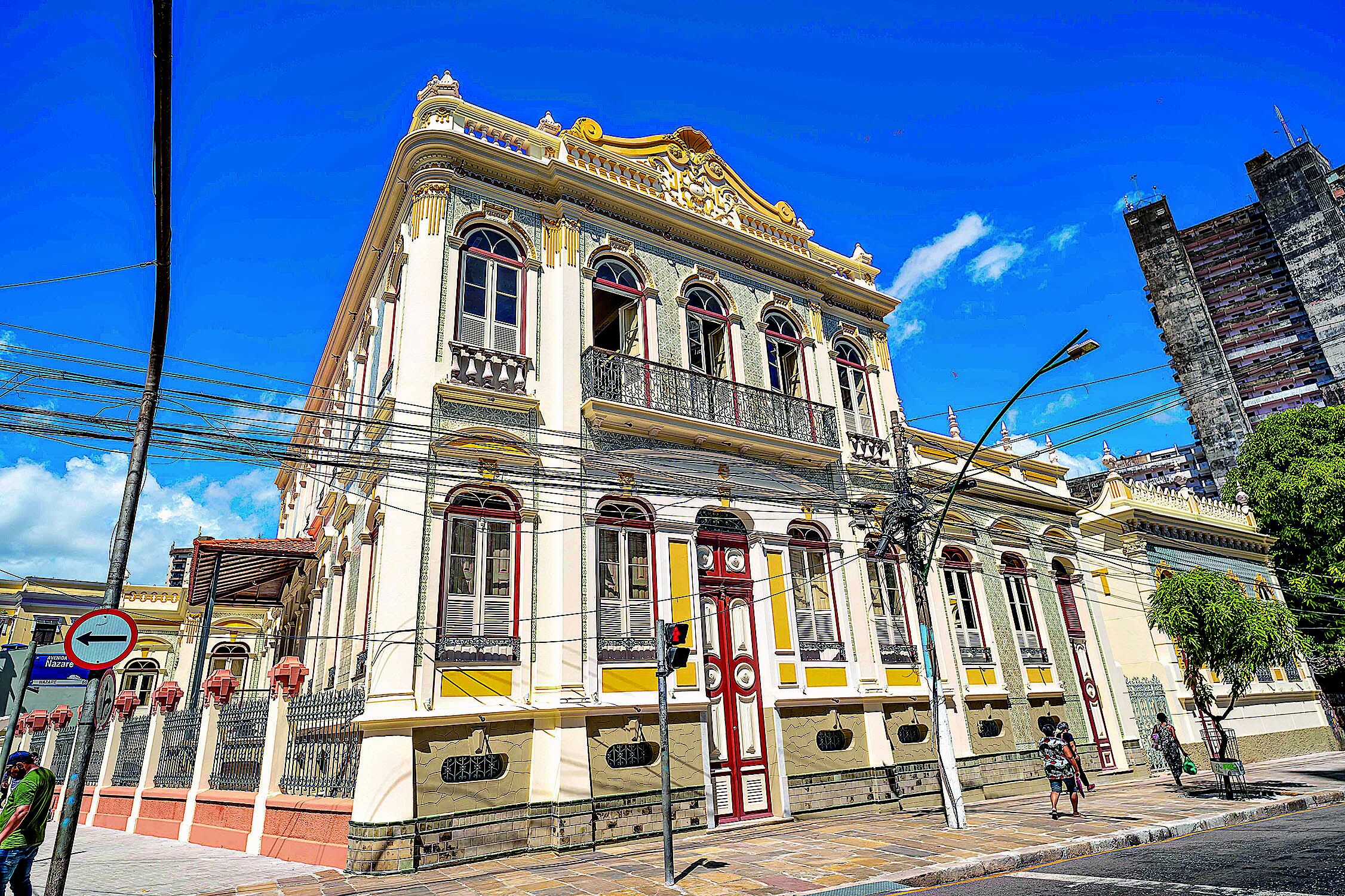 O Palacete é outro prédio do século XIX e que recentemente foi reformado pelo Governo do Estado e transformado em centro cultural