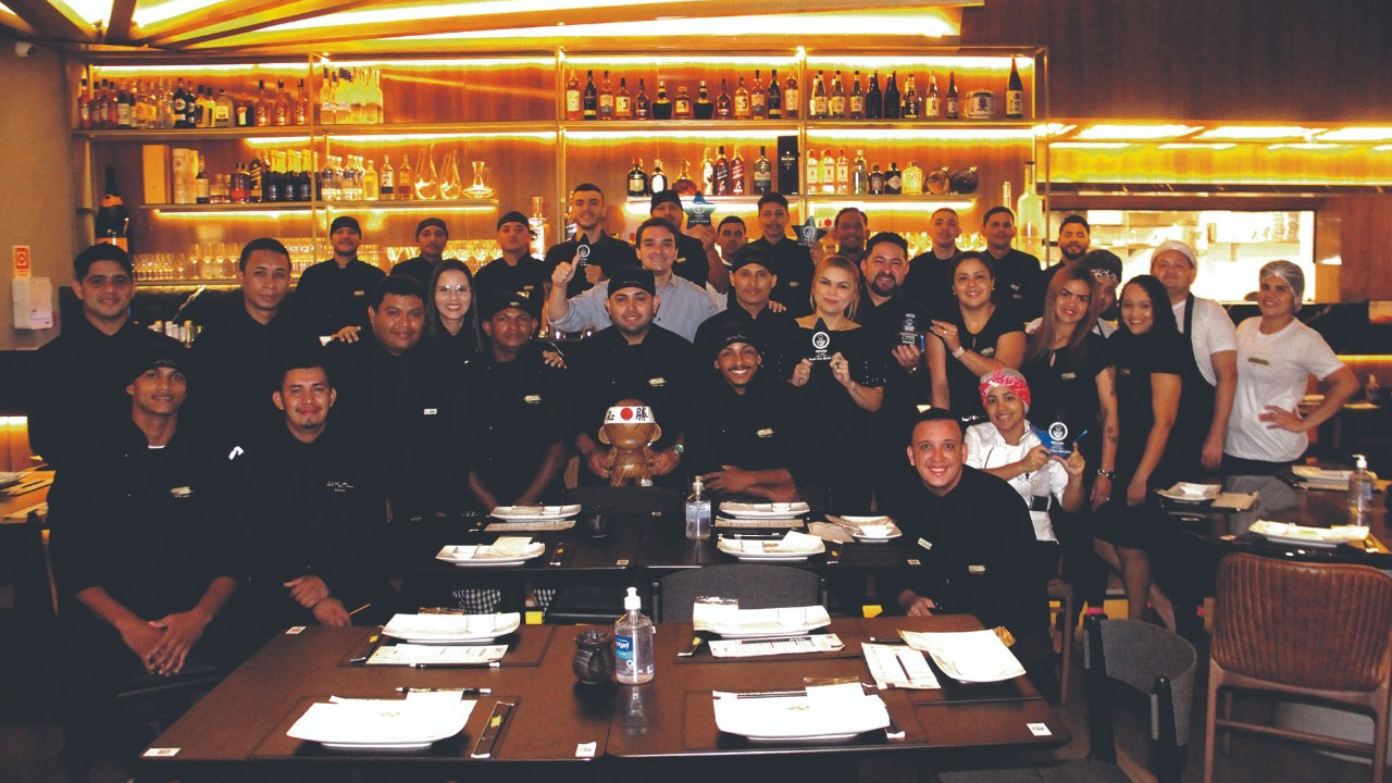 Team at Sushi Rui Barbosa