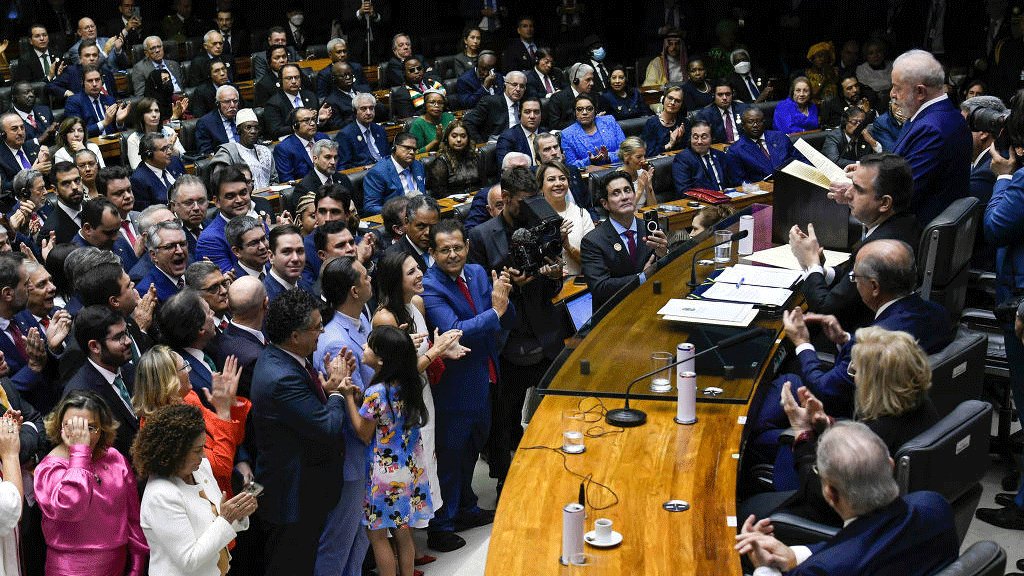 Em 1º de janeiro, o Plenário da Câmara dos Deputados recebeu a cerimônia de posse do presidente Luiz Inácio Lula da Silva.