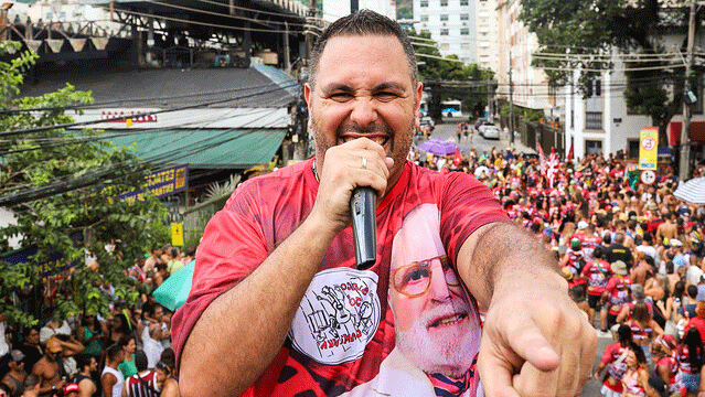 No domingo (29), o bloco "Só Caminha" levou às ruas do Humaitá, na Zona Sul do Rio, uma homenagem ao humorista Jô Soares.