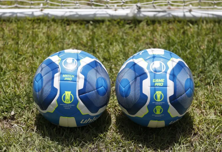 uhlsport Match PRO e Game PRO, bolas oficiais das Série B, C e D, do Campeonato Brasileiro