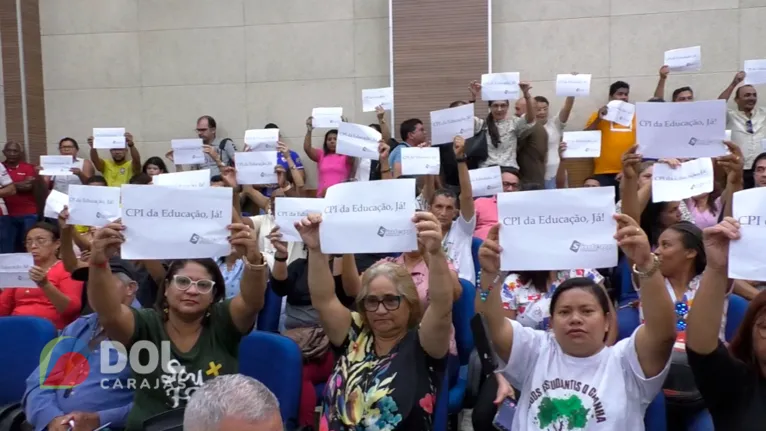 Sessão é marcada por protesto de educadores em Marabá