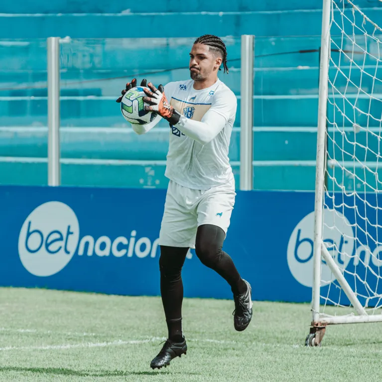 Gabriel Bernard é o segundo goleiro do Papão