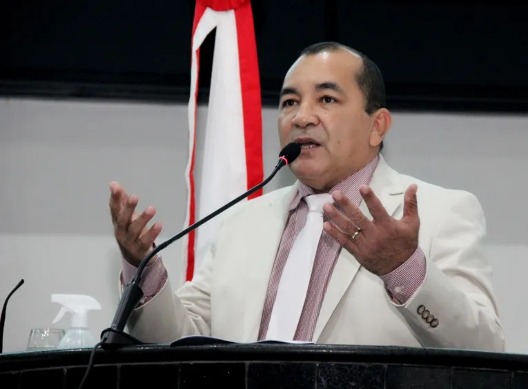 Deputado Elias Santiago (PT)